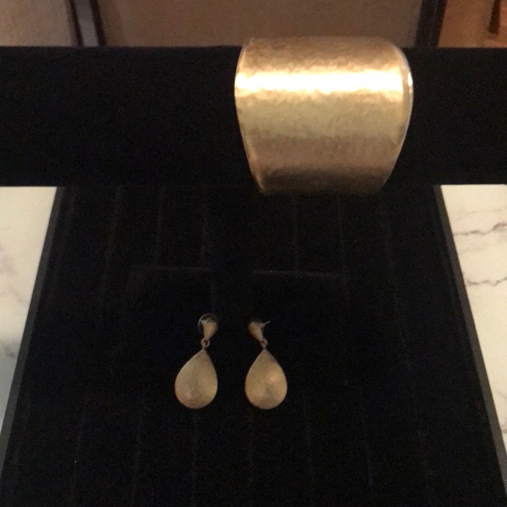 ⭐️ Kenneth Lane Bracelet & Earrings - Vintage Costume Jewy